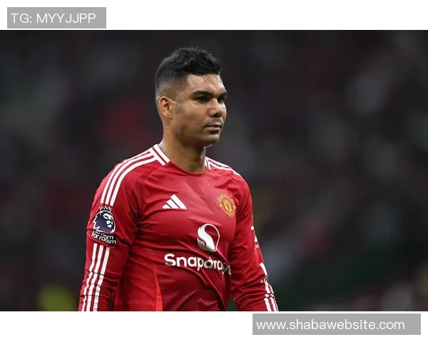 水晶宫追逐19岁荷兰新星斯米特面临曼联皇马强劲竞争 水晶宫追逐19岁荷兰新星斯米特面临曼联皇马强劲竞争