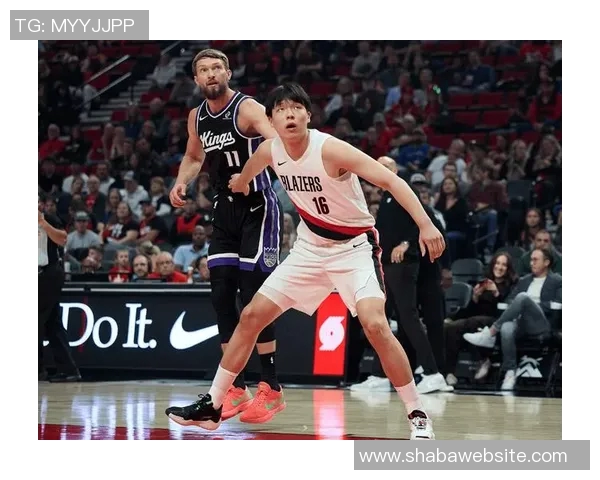 杨瀚森在比赛中掩护和传球速度较慢但节奏略快于克林根 杨瀚森在比赛中掩护和传球速度较慢但节奏略快于克林根