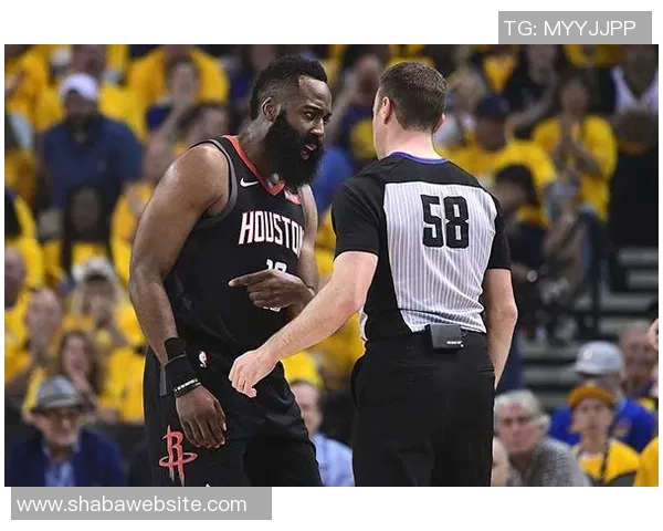 主裁判详解赫伯特琼斯被驱逐原因因其辱骂裁判行为持续不断 主裁判详解赫伯特琼斯被驱逐原因因其辱骂裁判行为持续不断