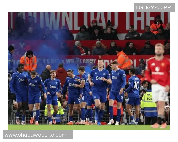 主场人数占优却惨遭逆转曼联输球方式令人失望 主场人数占优却惨遭逆转曼联输球方式令人失望